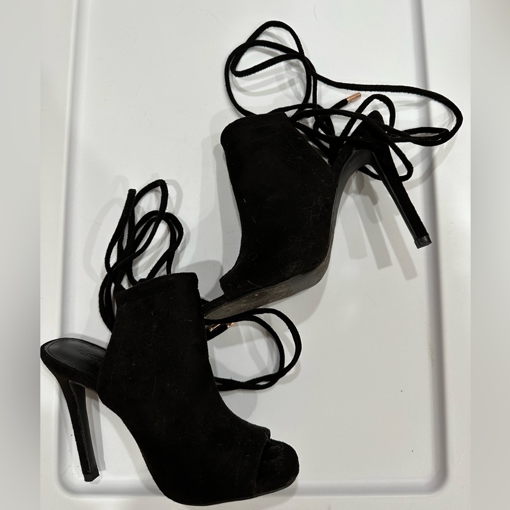 Heeled booties with straps